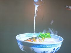 -南京金牛湖巨碗鱼头