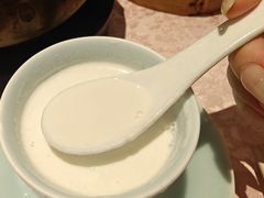 蛋白杏仁茶-囍凤楼·粤菜·点心·火锅(温特莱店)