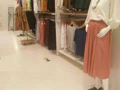 -优衣库(重庆星光时代广场店)