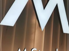 -M Stand(上海人民广场来福士店)