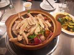 -胡须佬鸡煲四季火锅店(石厦西村直营店)