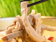-洪氏嗨捞·广东猪肚鸡·椰子鸡火锅(西咸万象城店)