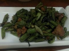 榄菜四季豆炒鸡脆骨-宏状元现熬粥·京味菜(三里河店)