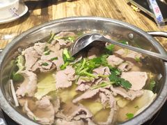 -冯烫烫跷脚牛肉·川菜小馆(武胜西街店)