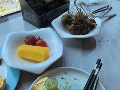 -雍容荟帝王蟹活龙虾展台自助(IFS黑金店)