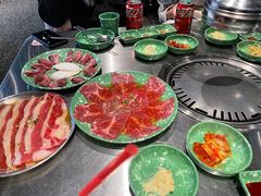 -欧巴炭烤肉오빠숯불구이(南京东路店)