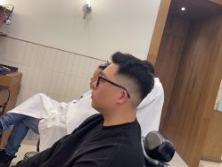 -MARTIN'S BARBER SHOP男士理发馆