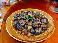 -头上红煨盐鸡·非遗院子餐厅