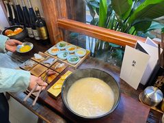 -银米·云南传统过桥米线(双廊黑金冠店)