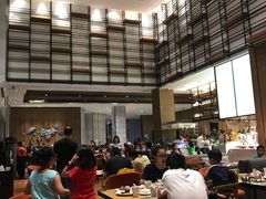 -飨食汇全日制餐厅·昆山皇冠假日酒店(九方店)