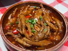 糯叽叽香辣鸡爪-乐乐大排档·30年老字号(浙江路店)