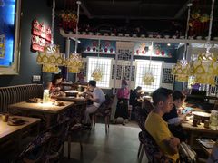 大堂-丫丫厨娘·柠檬鸭(江南蓝鲸世界店)