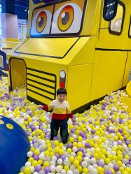 -开心巴士(世纪东方商业广场店)