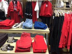 -URBAN REVIVO(济南世茂广场店)