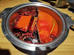 番茄中辣鸳鸯锅-班花麻辣烫(南京概念店)