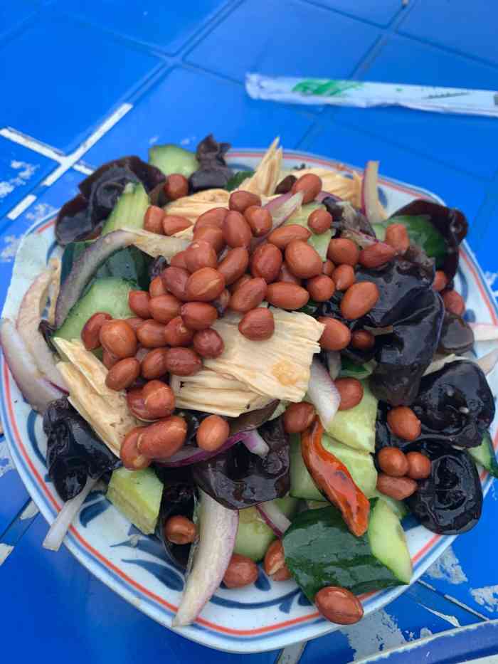 秦川人家(杜家坎店)-"坐标:长辛店大街,紧挨着法院边上,位置临.