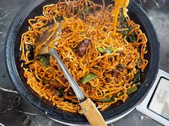 -日新铁锅焖面(坝上店)