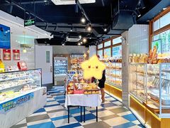 -85度C(生甜甜圈研究工坊·上海平凉店)