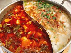 -德林酸菜鱼火锅(南丹店)