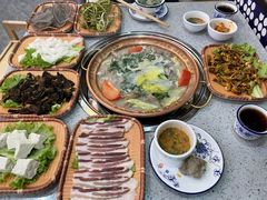 -阿婆情腊排骨火锅(金虹路店)