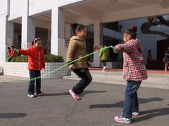 -悦动体能篮球羽毛球网球(三里河店)