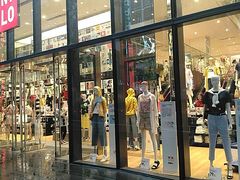 -优衣库(深圳万象天地旗舰店)