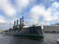 -阿芙乐尔号巡洋舰