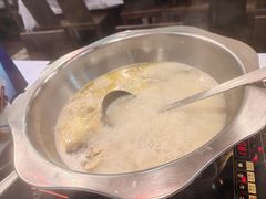 -鲜入围煮花胶鸡海鲜火锅