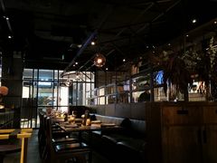 大堂-Carbon莫卡哆·意大利复古集市餐厅(杭州大厦店)