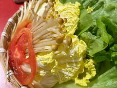 -潮汕·草根牛肉档(上海荟聚城市集市店)