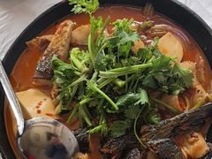 -万佛湖许老大铁锅鱼(黑金冠店)