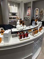 -法国娇兰精品店