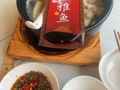 -洪平血旺椒麻鸡雅鱼饭店(熊猫大道店)