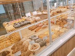 -焙丽拾光(麦凯乐直营店)