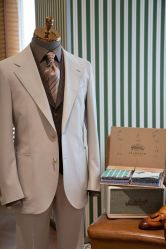 -优刻西服西装定制(金轮国际广场店)