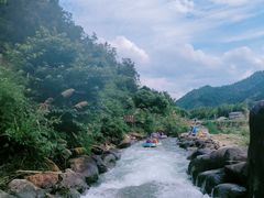-龙井峡漂流