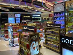 -中免(澳门机场免税店)