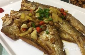 Dry-Fried Skinless Fish