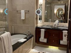 -广州富力丽思卡尔顿酒店