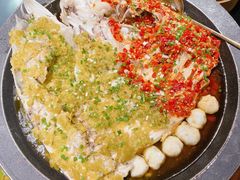 双色鸳鸯鱼头王-望湘园·洞庭渔宴(浦江欢乐颂店)