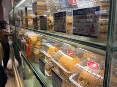-白玉兰食品甜凤店(合生汇店)