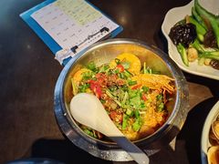 -大头虾越式风味餐厅(光明广场店)