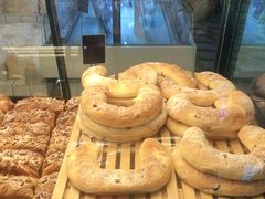 -Dough&Joe团憩(瑞虹天地月亮湾店)