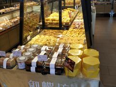 面包甜点陈列柜-御蝶坊生日蛋糕KNAC(新村店)