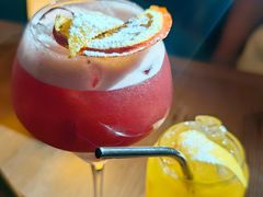 -FOUR PLAY BAR