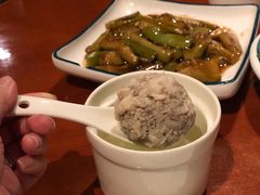 蟹粉狮子头-汇金酒店·餐厅