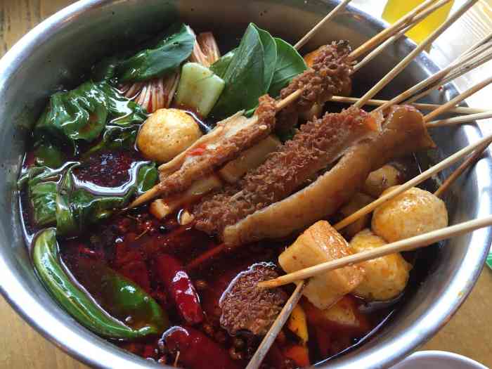 打分 涮肚锅很正宗,是黑龙江的感觉,水饺和煎饺很好吃,皮薄馅儿大