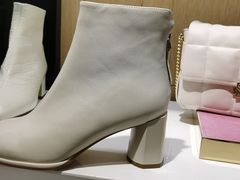 -BeLLE 百丽(上海月星环球港店)