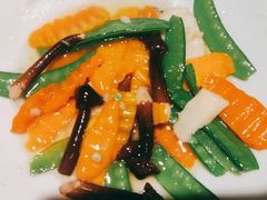 -雀蓝川菜(奥体广场店)