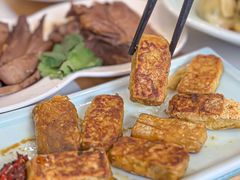 -财兜兜大黄山小馄饨